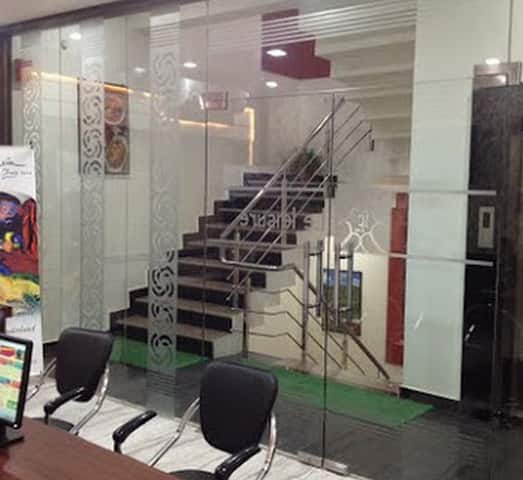 Hotel Le Leisure, Allahabad 4